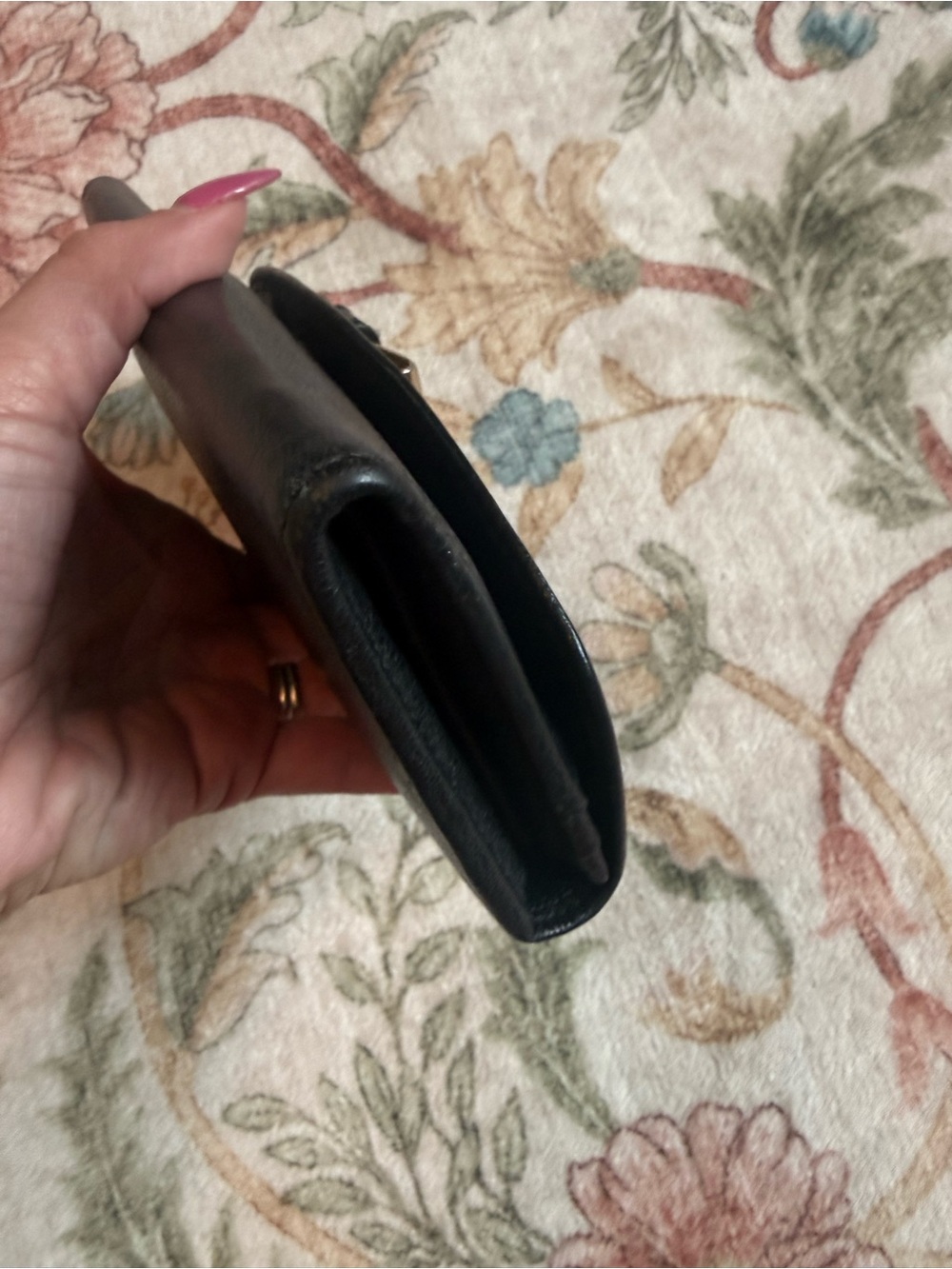 Chloé Black Leather Bow-Accent Continental Wallet - Picture 10 of 10